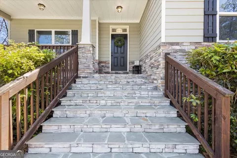 Exterior - 102 River Point Rd, Jackson, GA 30233 photo 12 of 12