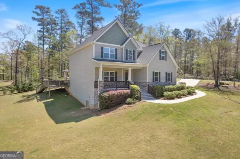 Exterior - 102 River Point Rd, Jackson, GA 30233 photo 2 of 12