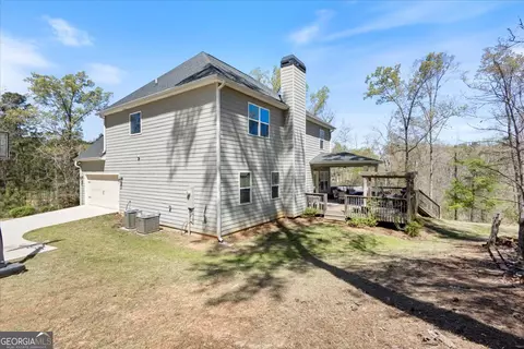 Exterior - 102 River Point Rd, Jackson, GA 30233 photo 5 of 12