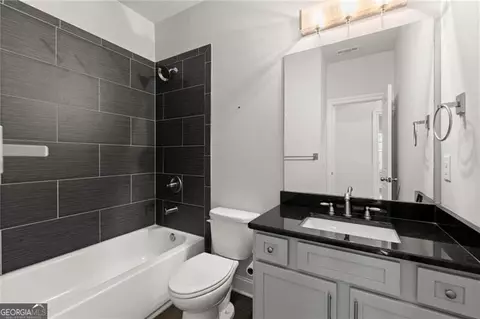 Bath - 1868 Skyfall Cir, Atlanta, GA 30319 photo 5 of 5