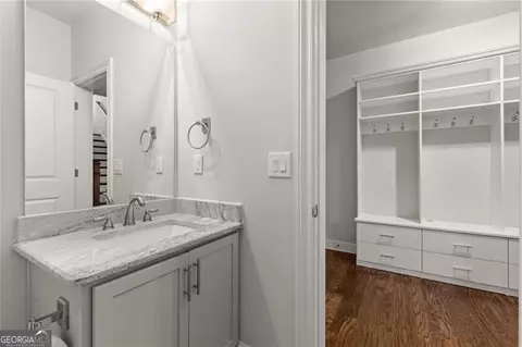 Entry Way - 1868 Skyfall Cir, Atlanta, GA 30319 photo 10 of 11