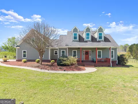 246 P J Roberts Rd, Jefferson, GA 30549