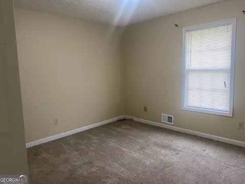 Bedroom - 225 Farmbrook Pkwy, Stockbridge, GA 30281 photo 6 of 7