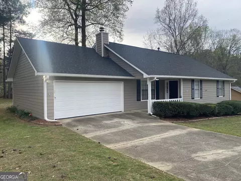 Exterior - 225 Farmbrook Pkwy, Stockbridge, GA 30281 photo 2 of 2