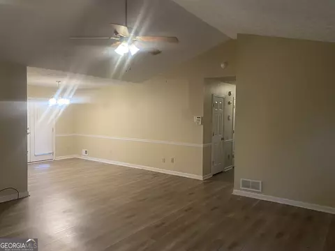 Living - 225 Farmbrook Pkwy, Stockbridge, GA 30281 photo 3 of 4