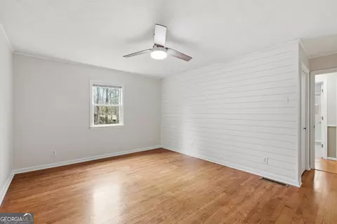 Bedroom - 276 Bent Oak Dr, Cornelia, GA 30531 photo 2 of 3
