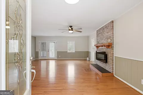 Living - 276 Bent Oak Dr, Cornelia, GA 30531 photo 1 of 4