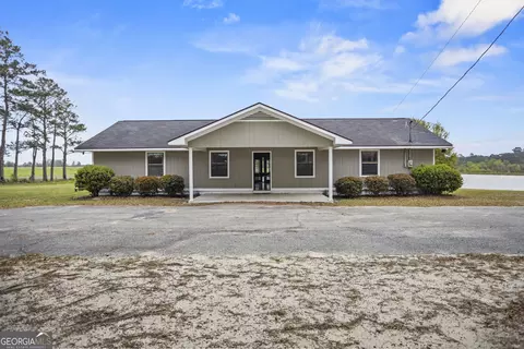 2206 Tellie Akins Rd, Claxton, GA 30417