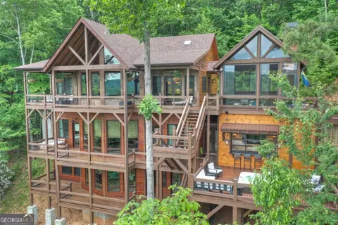 436 Geronimo Rd, Blue Ridge, GA 30513