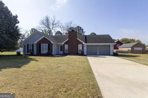 103 Quail Hollow Dr, Warner Robins, GA 31088