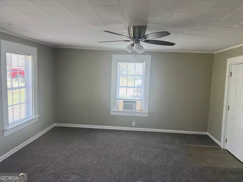 Living - 23 Cary St, Lagrange, GA 30241 photo 2 of 4