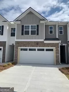1302 Aura Ln, Lawrenceville, GA 30045