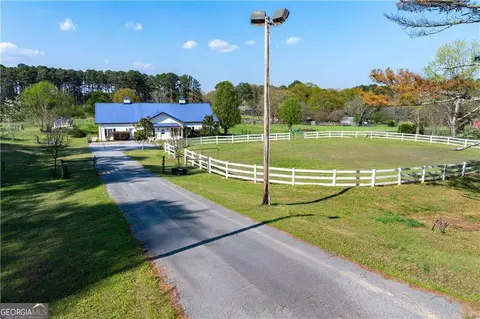 3121 Centerville Rosebud Rd, Snellville, GA 30039