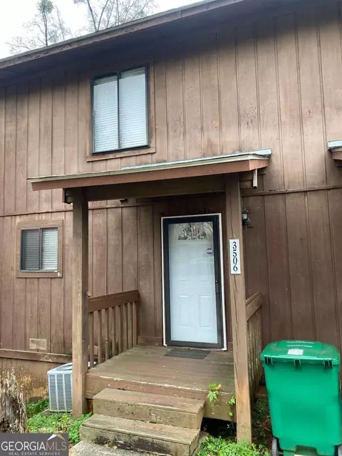 3506 Sleeping Fawn Knls, Decatur, GA 30034