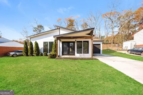 1433 Willow Dr, Riverdale, GA 30296