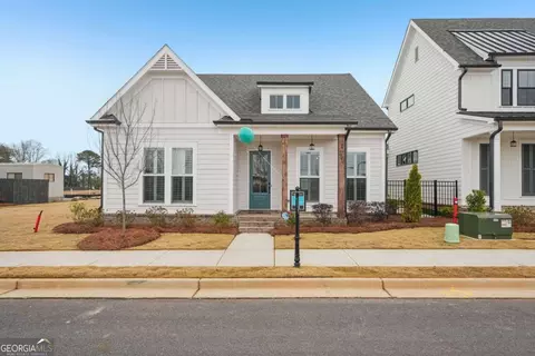 1052 Eastman Ct, Hoschton, GA 30548