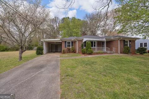 170 Johnny St, Hartwell, GA 30643