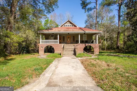 3670 Augusta Springs Dr, Waycross, GA 31503