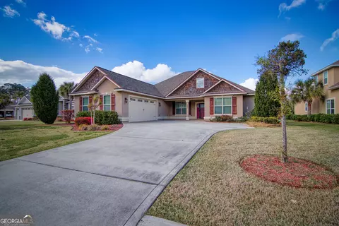 230 Fiddlers Cove Dr, Kingsland, GA 31548