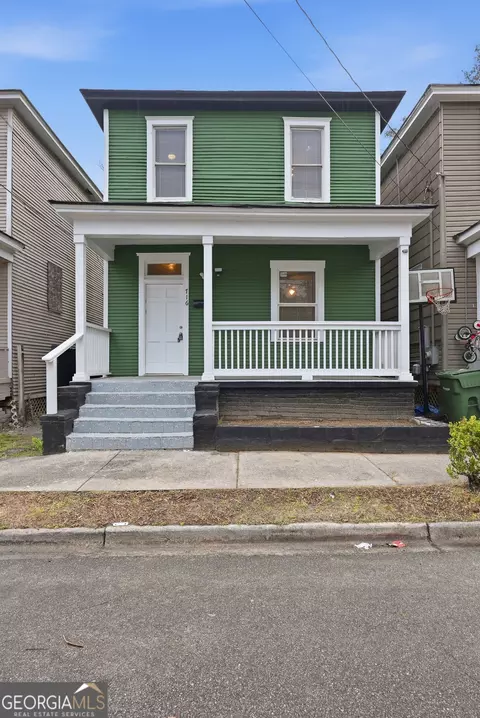 716 W 38th St, Savannah, GA 31415