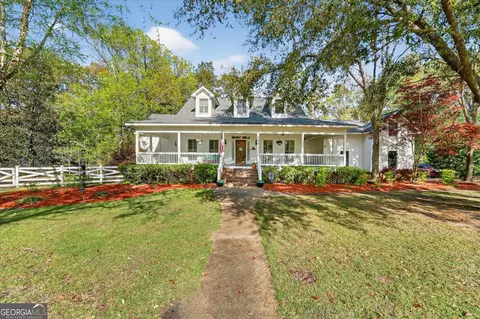 100 Cambridge Dr, Rincon, GA 31326