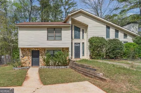 6820 S Lakewood Ter, Douglasville, GA 30135