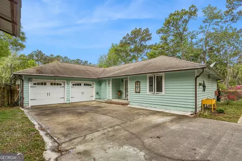 1840 Scrubby Bluff Rd, Kingsland, GA 31548