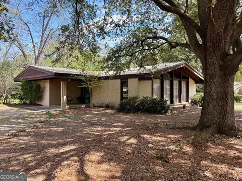 700 Forrest Dr, Fort Valley, GA 31030