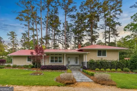 135 E Lakeview Dr NE, Milledgeville, GA 31061