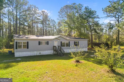 611 Sandy Run Rd, Jesup, GA 31545