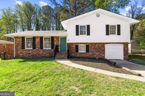 713 Huntingdon Dr, Jonesboro, GA 30236