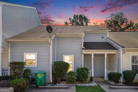 6453 Wellington Chase Ct, Lithonia, GA 30058