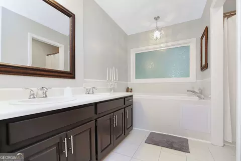 Bath - 16 River Point Dr, Lagrange, GA 30240 photo 6 of 6