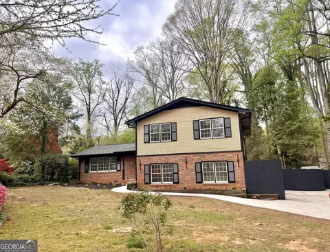 1704 Sterling Trl SW, Marietta, GA 30008