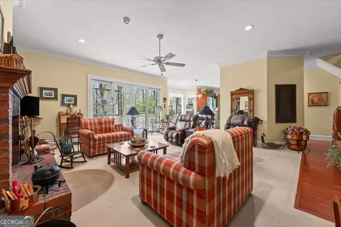 Living - 620 Upton Mill Dr, Washington, GA 30673 photo 3 of 4