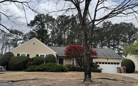11120 Abbotts Station Dr, Johns Creek, GA 30097