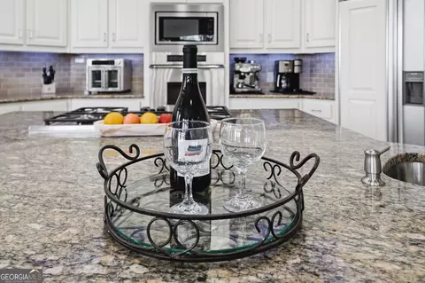 Kitchen - 8970 Fields Way, Gainesville, GA 30506 photo 5 of 10