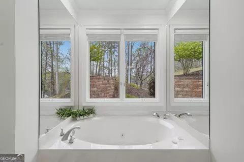 Bath - 8970 Fields Way, Gainesville, GA 30506 photo 5 of 7