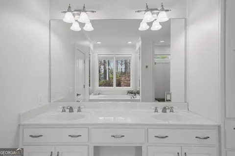 Bath - 8970 Fields Way, Gainesville, GA 30506 photo 3 of 7