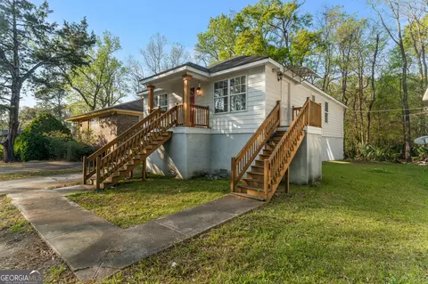 Exterior - 1908 Comet Ave, Savannah, GA 31405 photo 3 of 5