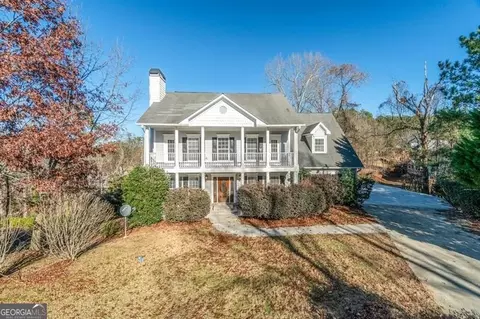 1715 Settindown Dr, Roswell, GA 30075
