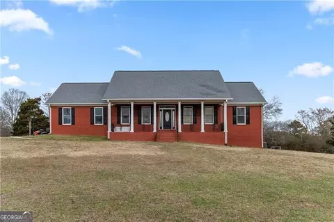 2984 Berry Rd, Loganville, GA 30052