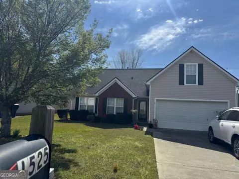 1525 Racquet Club Dr, Lawrenceville, GA 30043