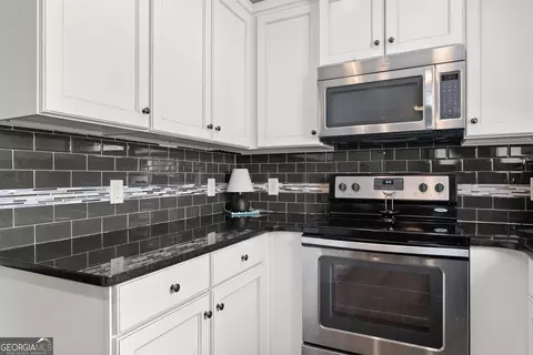 Kitchen - 535 Forrest Ave, Gainesville, GA 30501 photo 3 of 4