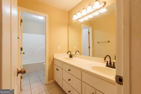 Bath - 2601 Alexis Way, Monroe, GA 30656 photo 1 of 3