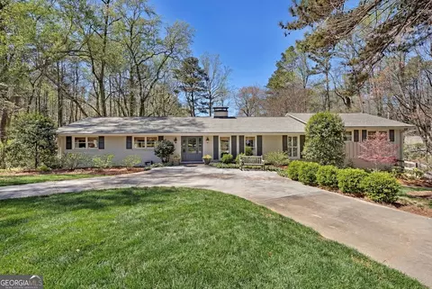 1424 Ridgeway Dr NW, Acworth, GA 30102