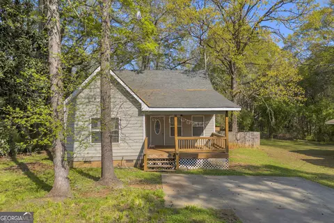 185 Garnet Ridge Dr, Athens, GA 30607