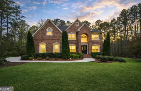 2704 Ivy Cir, Conyers, GA 30013