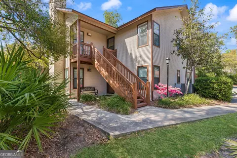 215 Harbour Oaks Dr, St. Simons, GA 31522
