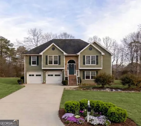 3805 Byrnwycke Dr NE, Buford, GA 30519